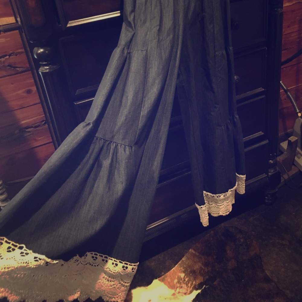 Wide leg crochet hem pants